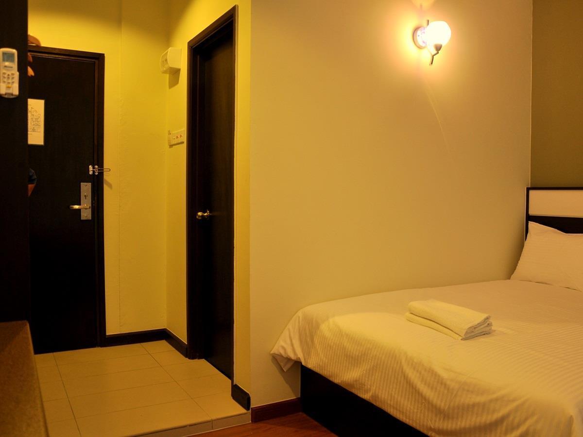 Hotel Economy Kapar Buitenkant foto